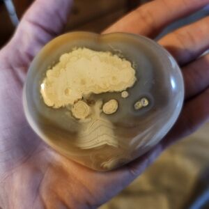 Flower Agate Heart UV Reactive